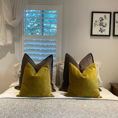 Clearbrooke Gem- Bright Private Bedroom Close To Yyz Toronto Ngoại thất bức ảnh