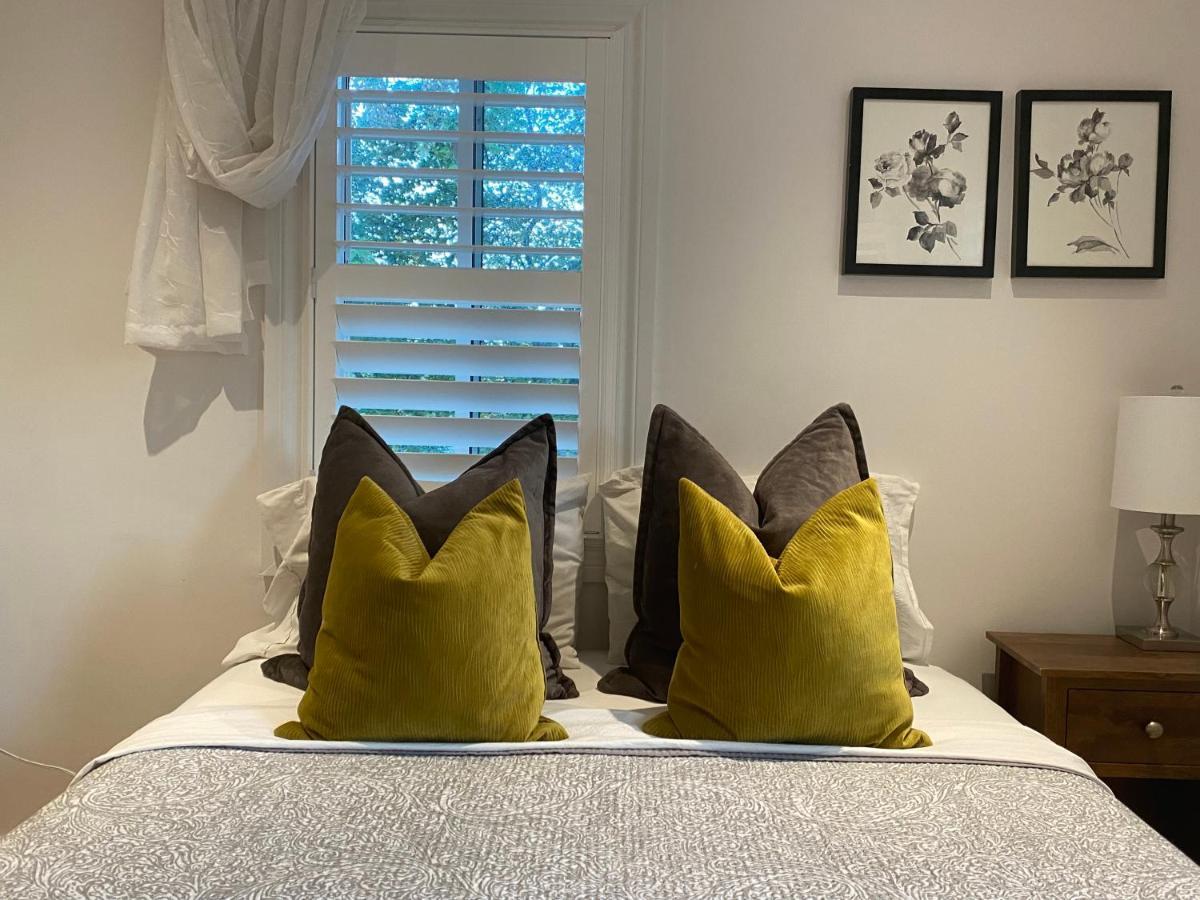 Clearbrooke Gem- Bright Private Bedroom Close To Yyz Toronto Ngoại thất bức ảnh